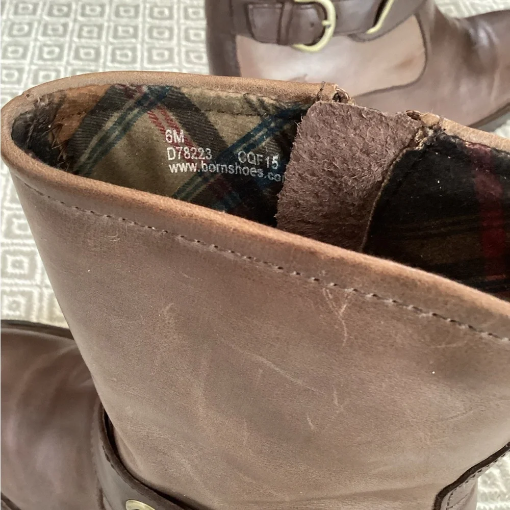 Born Brown Nevica Leather Moto Strap Zip up Booties Size 6